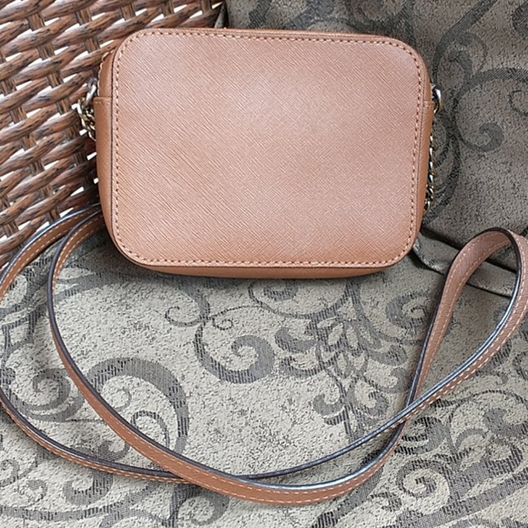 Michael Kors Crossbody Leather Bag - Picture 2 of 11